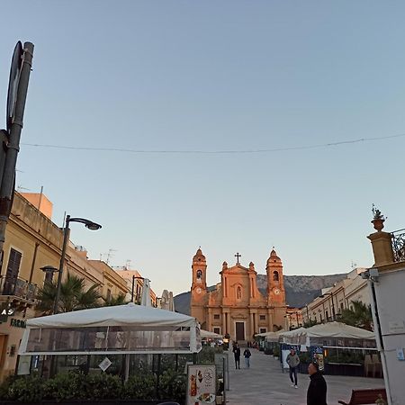 A Casa Di Nonna Maria Vila Terrasini Exterior foto